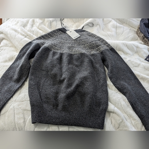 Wind river knitted sweater 😁 - Picture 2 of 4